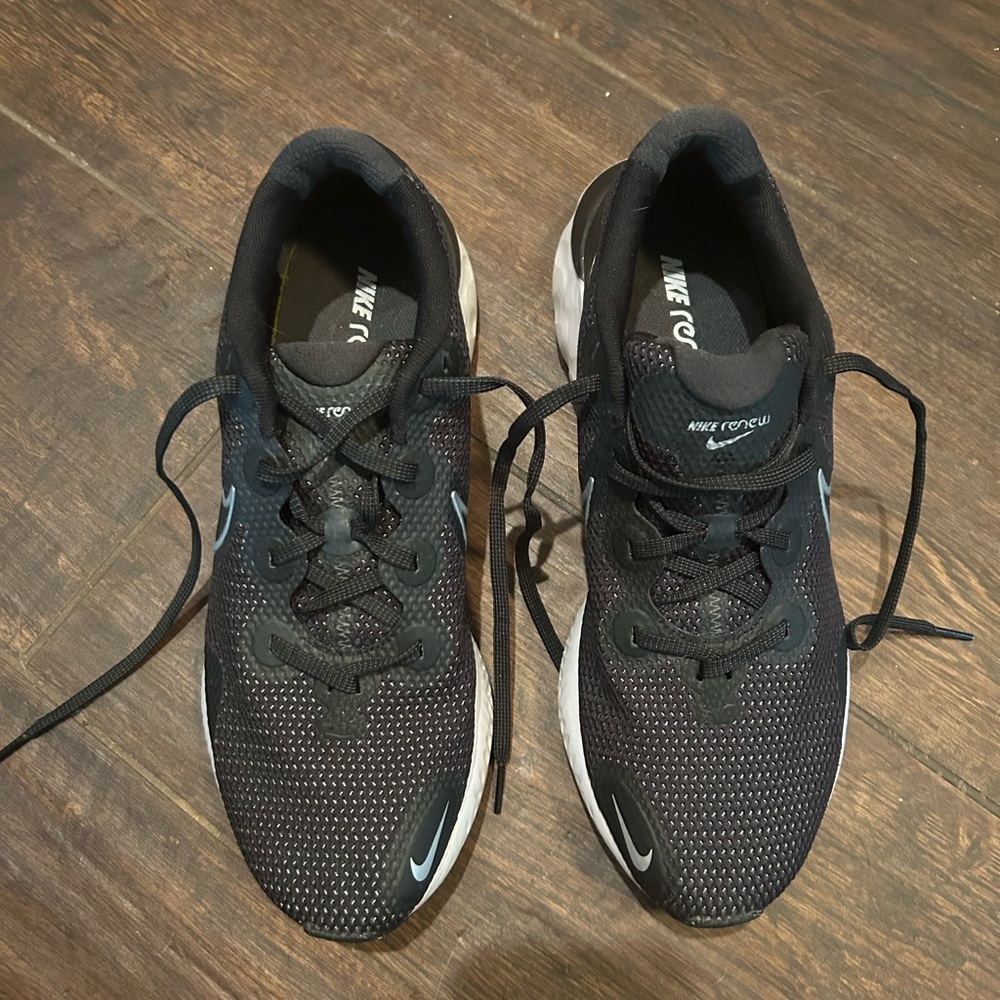 Nike Renew Run men’s size 11.5